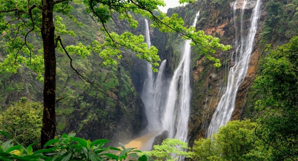 10 Best Waterfalls in India