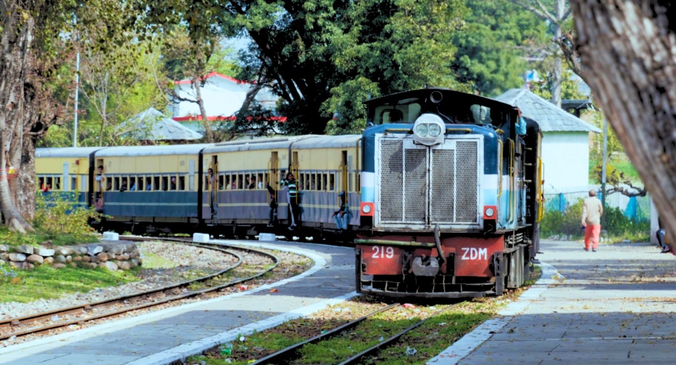 top 10 train journeys in india