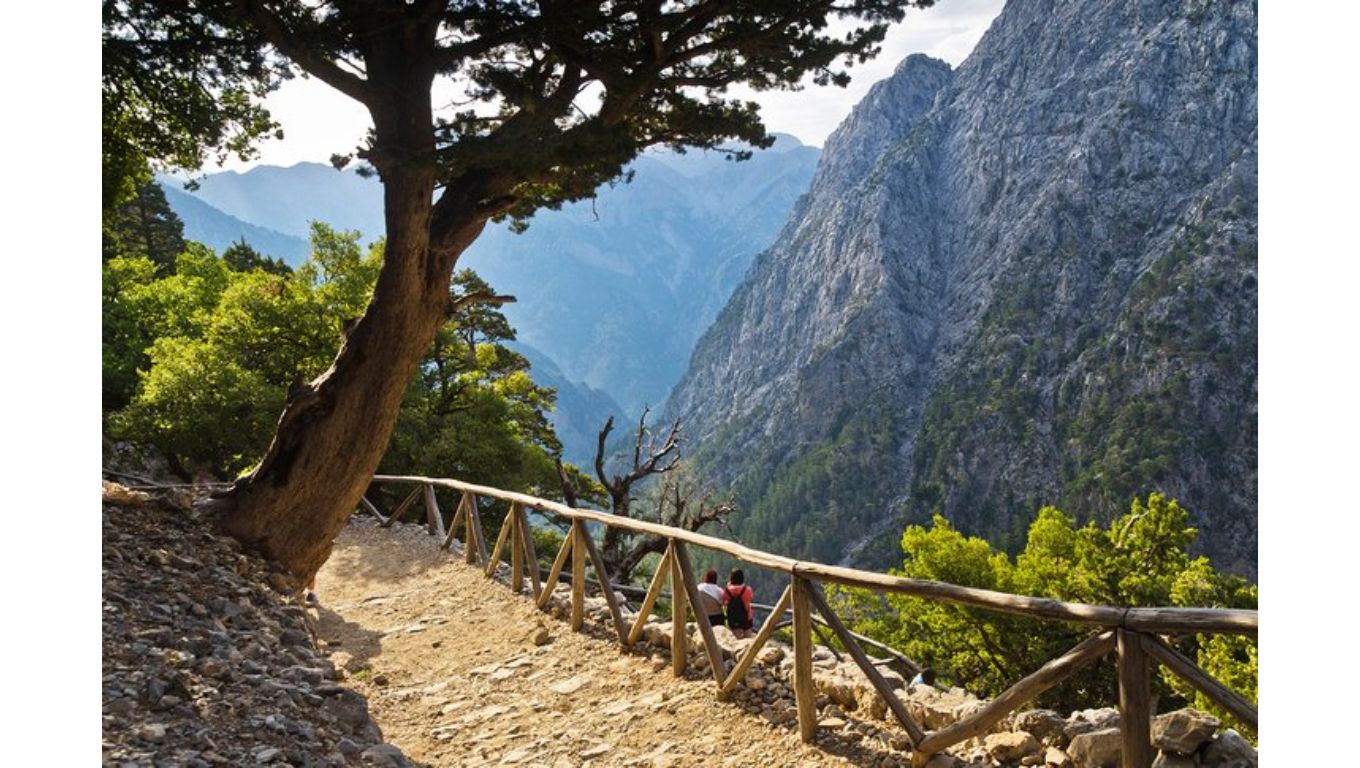 The Top 5 Most Breathtaking Hiking Trails Around the World