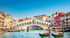 10 Magnificent Waterfront Cities to Explore